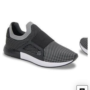 Blondo Ezra Slip-On Sneaker 8.5